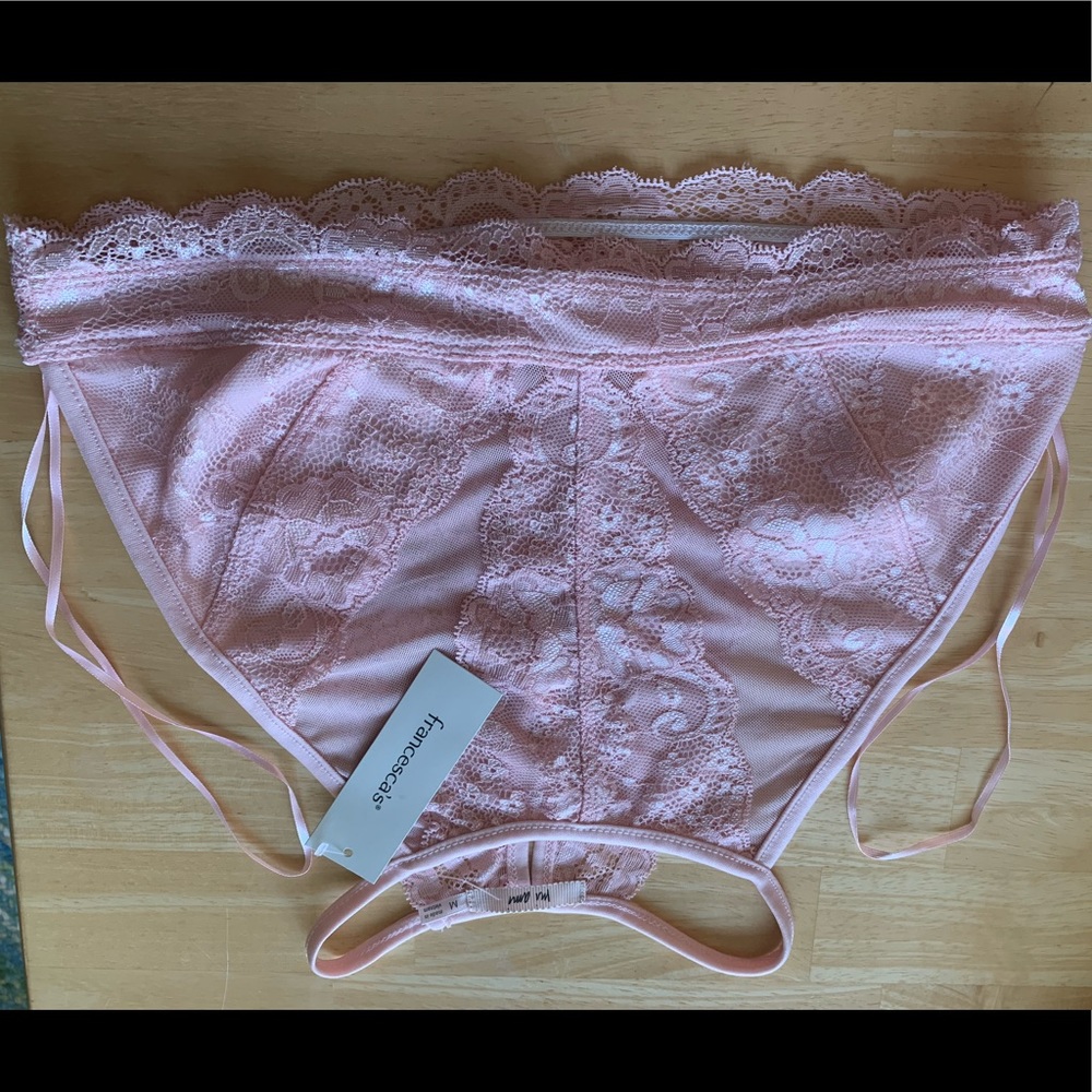 Francesca’s pink lace Bralette size Medium